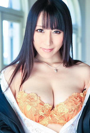 Rina Mayuzumi